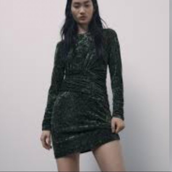 NEW Zara Green Velvet snakeskin Long Sleeve Bodycon Dress XS Vampy Goth - Picture 2 of 7